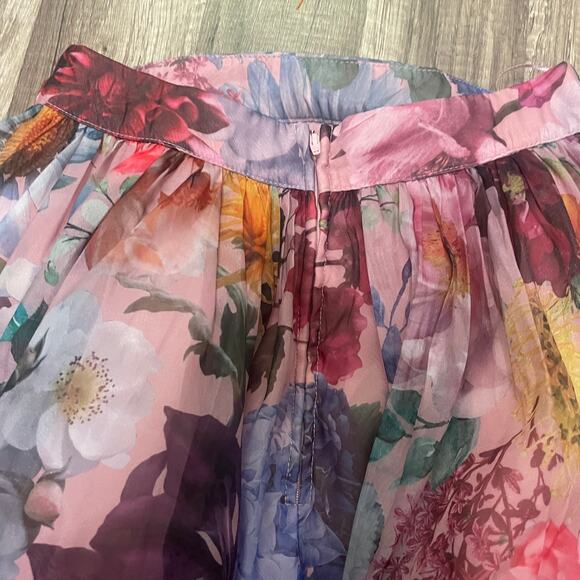 Francesca’s Floral Mini Ruffle Skirt – Shellina Flippy – Size S - Picture 6 of 8